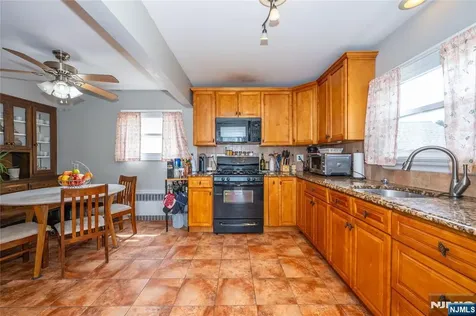 65 Westminster Place Saddle Brook NJ 07663
