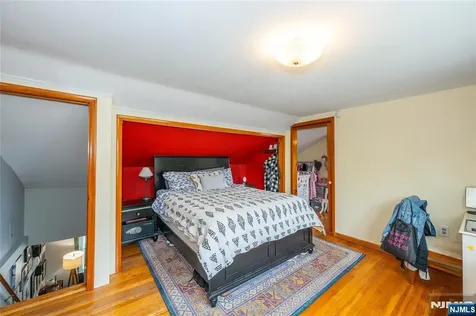 65 Westminster Place Saddle Brook NJ 07663