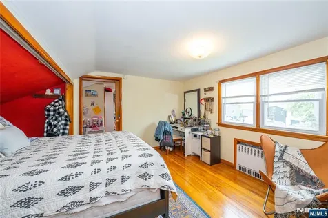 65 Westminster Place Saddle Brook NJ 07663