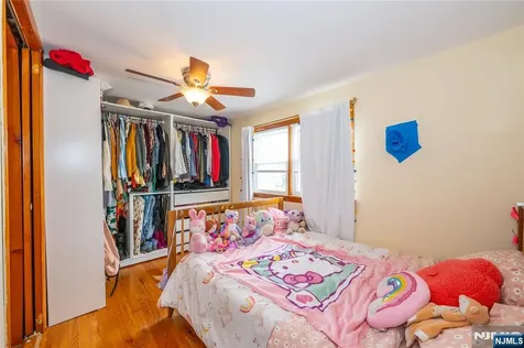 65 Westminster Place Saddle Brook NJ 07663
