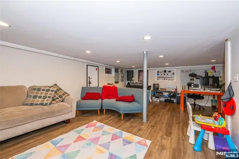 65 Westminster Place Saddle Brook NJ 07663