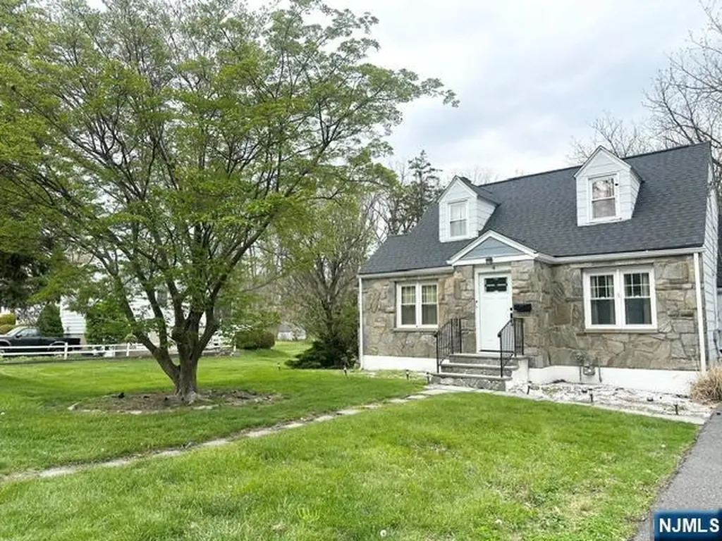4 W Nelson Street Newton NJ 07860