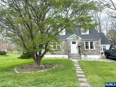 4 W Nelson Street Newton NJ 07860