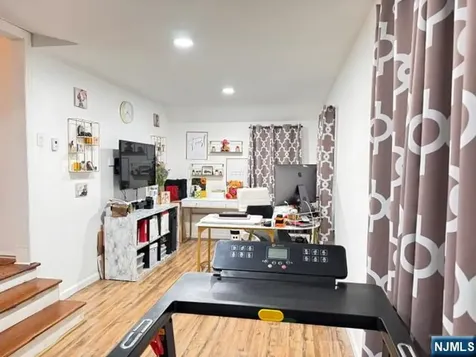 4 W Nelson Street Newton NJ 07860