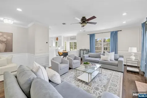 18 Hope Street Montvale NJ 07645
