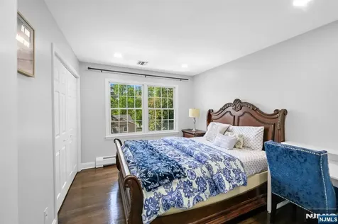 18 Hope Street Montvale NJ 07645