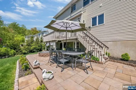 18 Hope Street Montvale NJ 07645