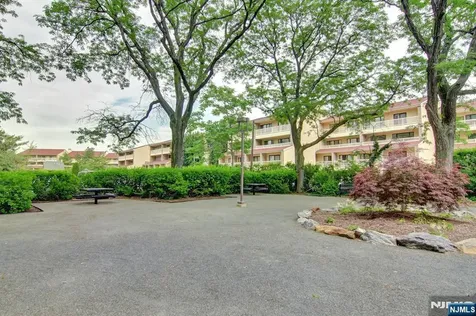 1203 River Edgewater NJ 07020