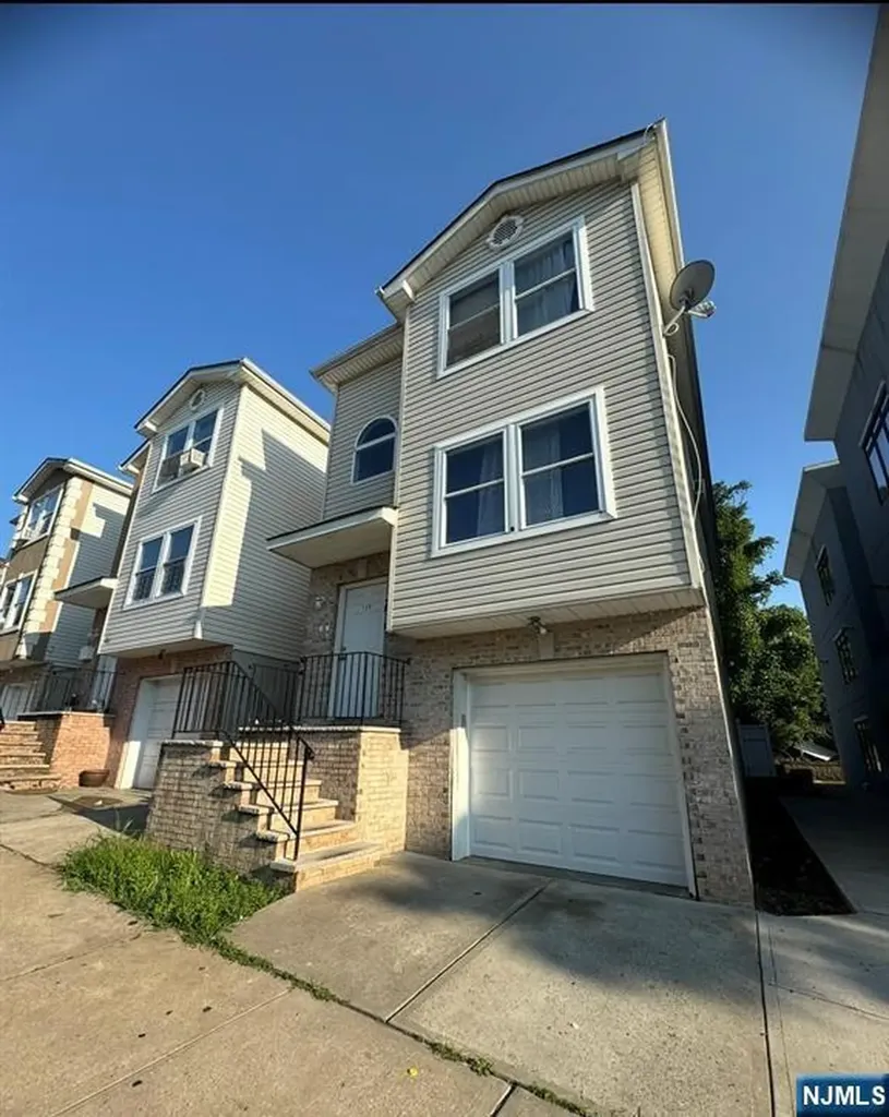 120 Hamilton Avenue Paterson NJ 07501