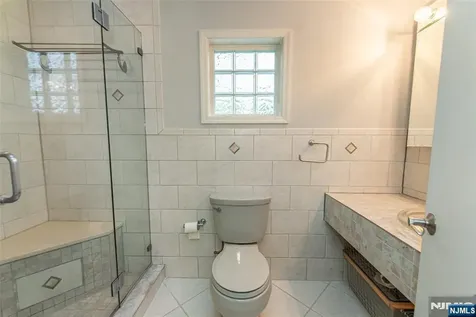 51 Chestnut Drive Wayne NJ 07470