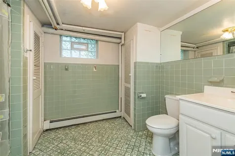 51 Chestnut Drive Wayne NJ 07470