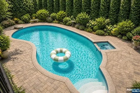 51 Chestnut Drive Wayne NJ 07470