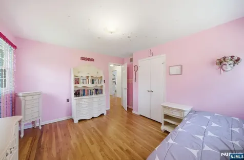 7 Candle Lane East Brunswick NJ 08816
