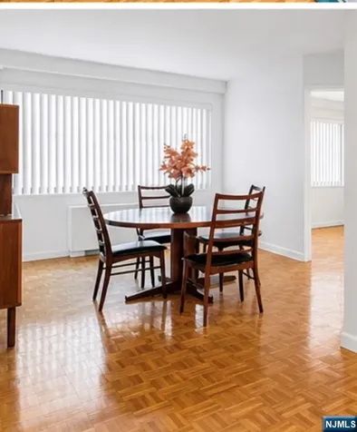 1375 River Road Edgewater NJ 07020