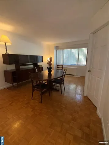 1375 River Road Edgewater NJ 07020