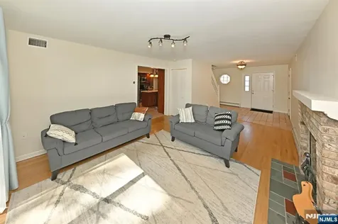 570 Oak Avenue Maywood NJ 07607