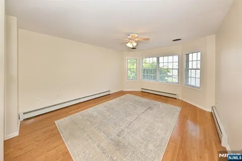 570 Oak Avenue Maywood NJ 07607