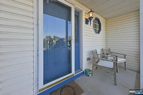 570 Oak Avenue Maywood NJ 07607