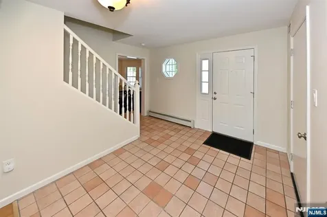 570 Oak Avenue Maywood NJ 07607