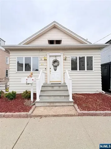 41 Franklin Place Totowa NJ 07512