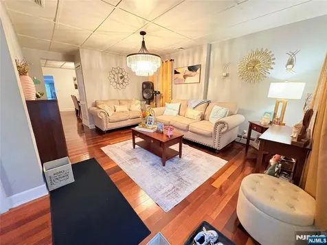41 Franklin Place Totowa NJ 07512