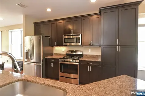 501 Whitney Lane Allendale NJ 07401