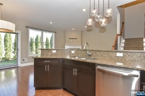 501 Whitney Lane Allendale NJ 07401