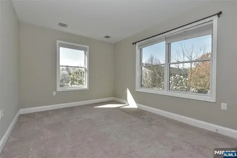 501 Whitney Lane Allendale NJ 07401