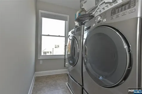 501 Whitney Lane Allendale NJ 07401