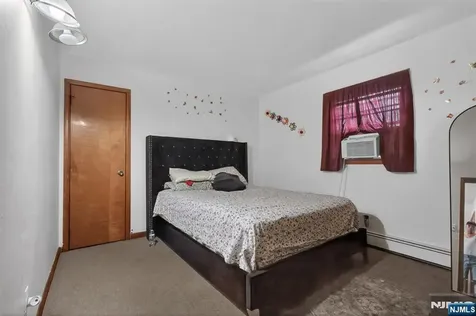 65 Crosby Avenue Paterson NJ 07502