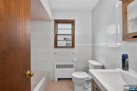65 Crosby Avenue Paterson NJ 07502