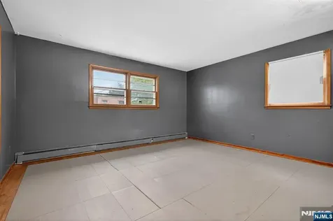 65 Crosby Avenue Paterson NJ 07502