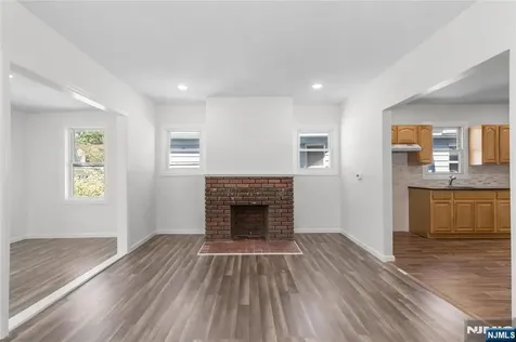 226 Clinton Street East Orange NJ 07017