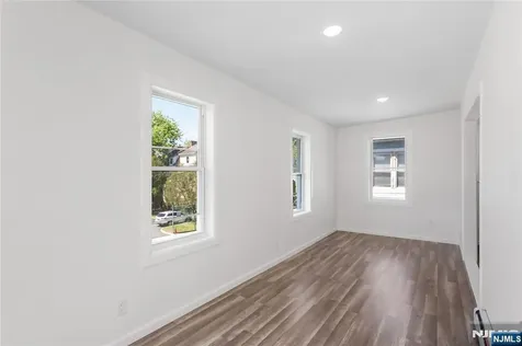 226 Clinton Street East Orange NJ 07017