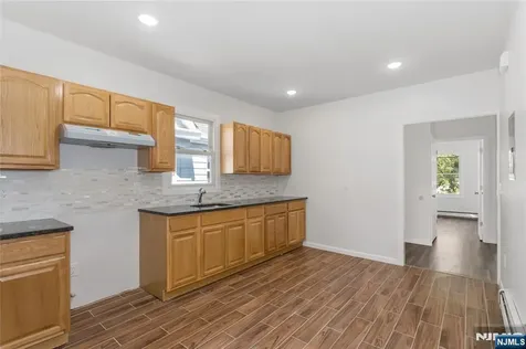 226 Clinton Street East Orange NJ 07017