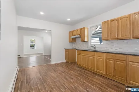 226 Clinton Street East Orange NJ 07017