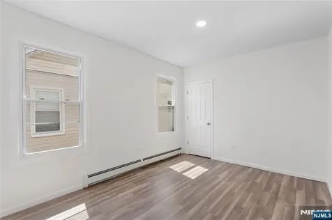 226 Clinton Street East Orange NJ 07017