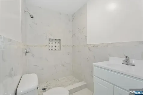 226 Clinton Street East Orange NJ 07017