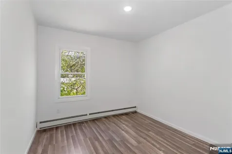 226 Clinton Street East Orange NJ 07017