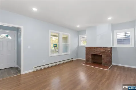 226 Clinton Street East Orange NJ 07017