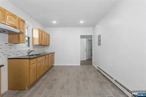 226 Clinton Street East Orange NJ 07017
