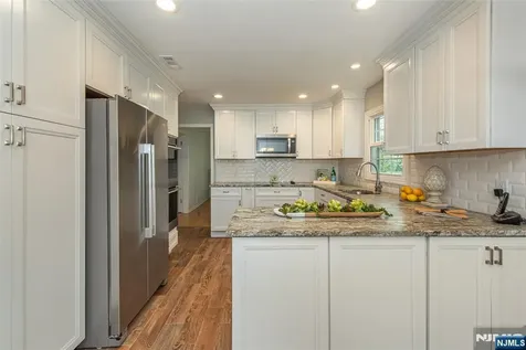 5 Robin Hill Road North Caldwell NJ 07006