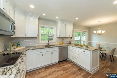 5 Robin Hill Road North Caldwell NJ 07006