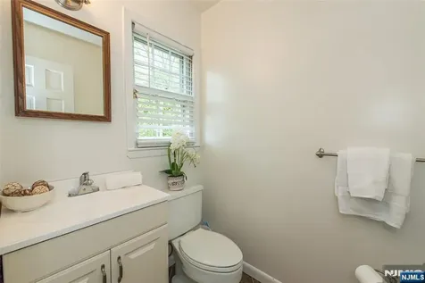5 Robin Hill Road North Caldwell NJ 07006