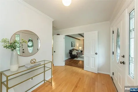 5 Robin Hill Road North Caldwell NJ 07006