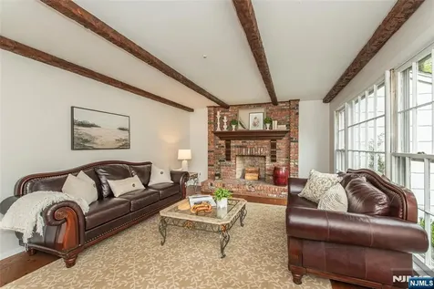 5 Robin Hill Road North Caldwell NJ 07006