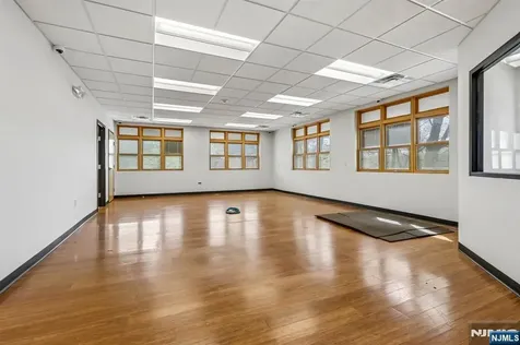 92 Union Avenue Cresskill NJ 07626