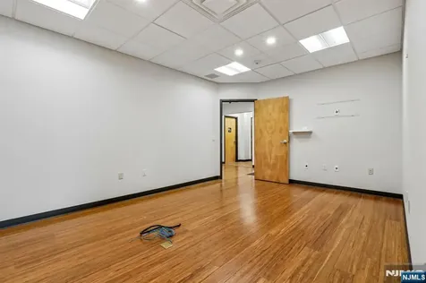 92 Union Avenue Cresskill NJ 07626