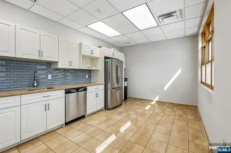 92 Union Avenue Cresskill NJ 07626
