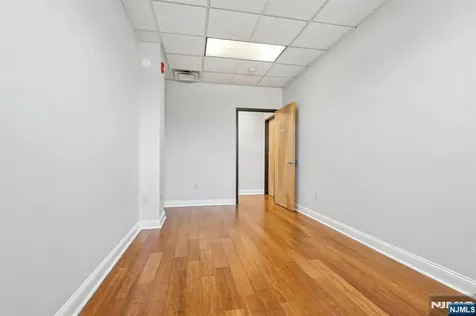 92 Union Avenue Cresskill NJ 07626